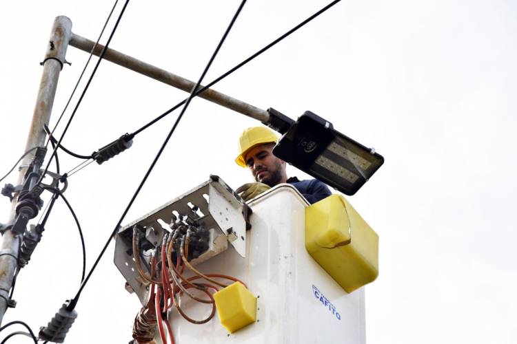 Más de 9000 luces LED iluminan la ciudad capital