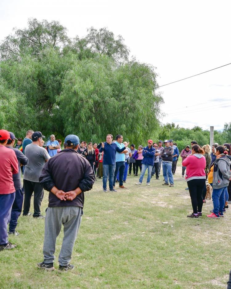Toti y el se puede .Se reencontró con la gente de Inclusión de donde salió él.Tremendo reconocimiento al culto de la humildad 