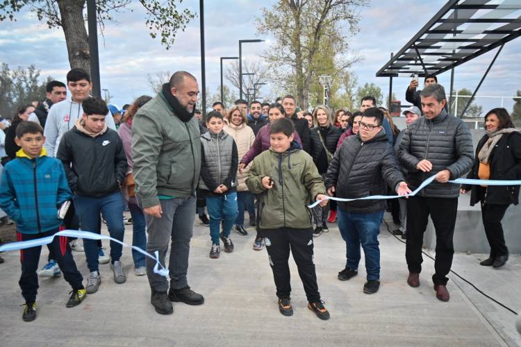 “Felicito a Maxi Frontera por los sueños cumplidos”