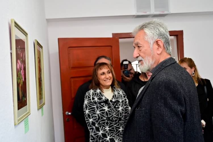 QUINES: el gobernador inauguró la Casa Cultural
