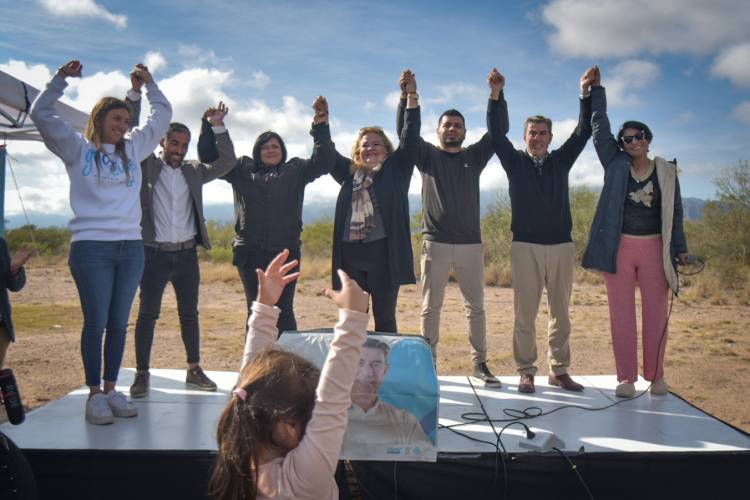 “NOSOTROS QUEREMOS GOBERNAR CON LOS INTENDENTES”