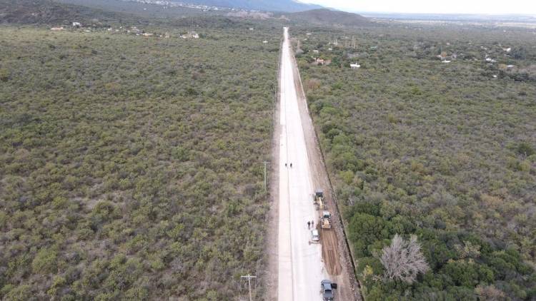 CARPINTERÍA: la Ruta 1D asfaltada más de la mitad