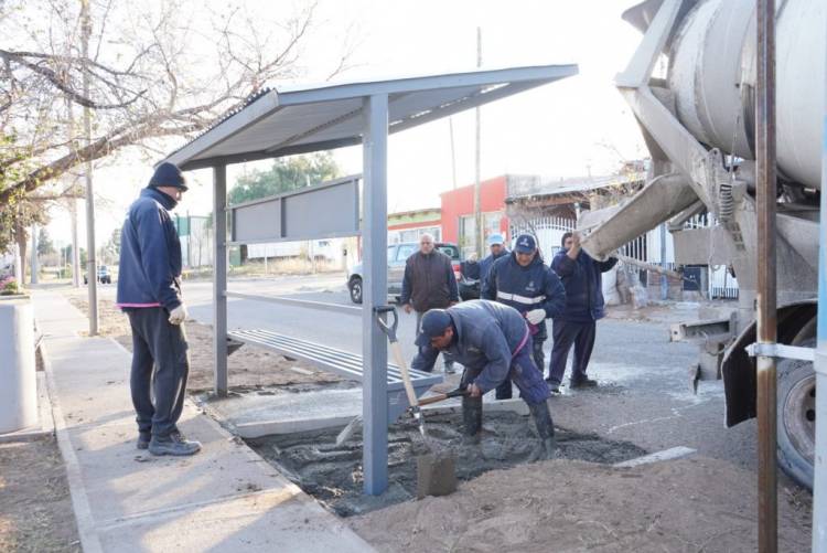  Instalaron más de 60 nuevos refugios de colectivo 
