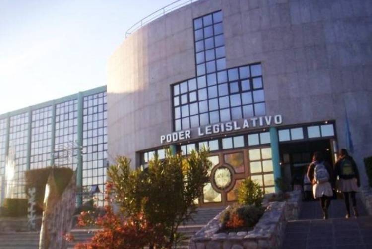 Presupuesto provincial 2024: es de casi $600 mil millones