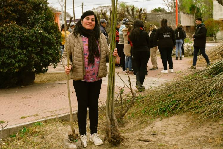 SAN MARTÍN: el Plan Forestal entregó especies 