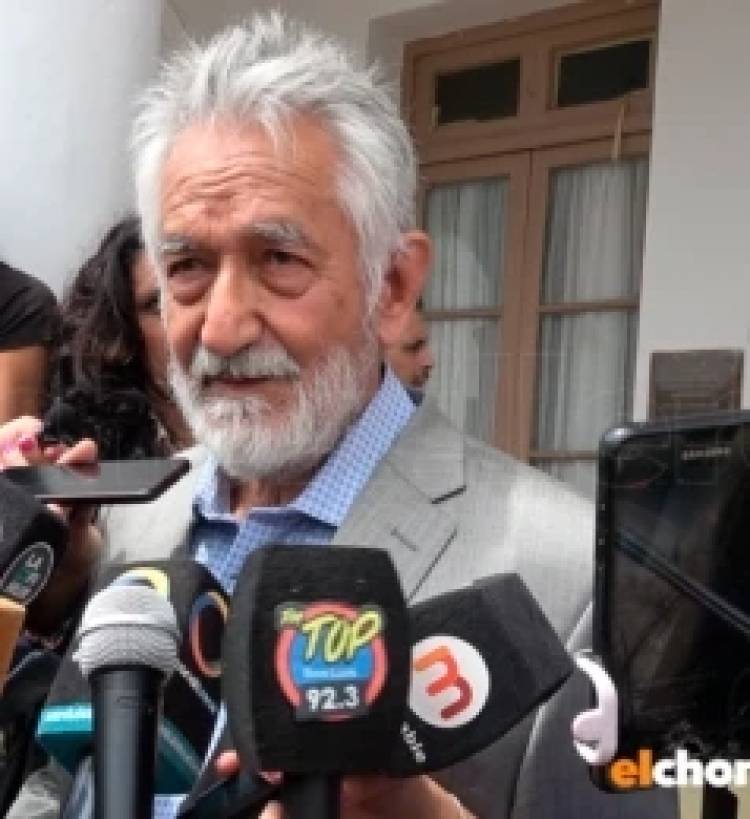 Alberto"es tremendo que se opongan sin comprender lo que escriben, impugnen  sin escribir y que digan que no dialogamos sin pedirlo"Filosofía política que evidencia las contradicciones opositoras