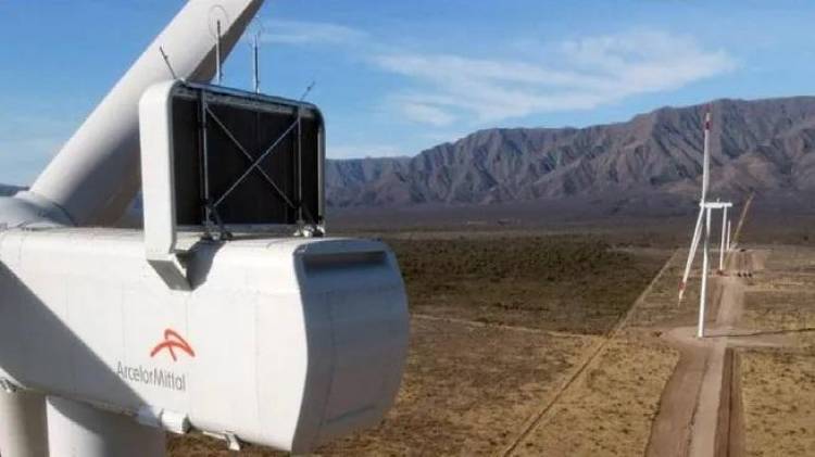 TORO NEGRO: comenzó a operar el parque eólico y solar 