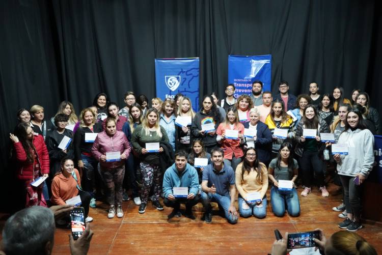 La Escuela Municipal de Manejo sumó 74 nuevos egresados