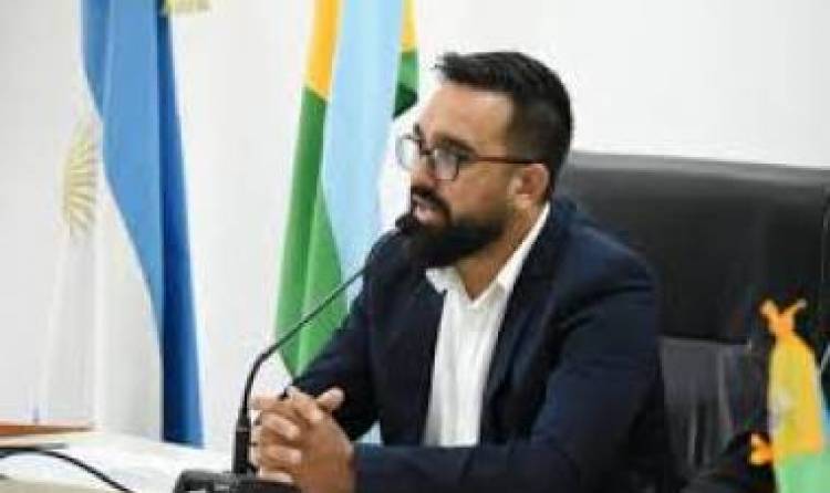 Merlo ahogado por la paralización de la obras de MILEI y Poggi .