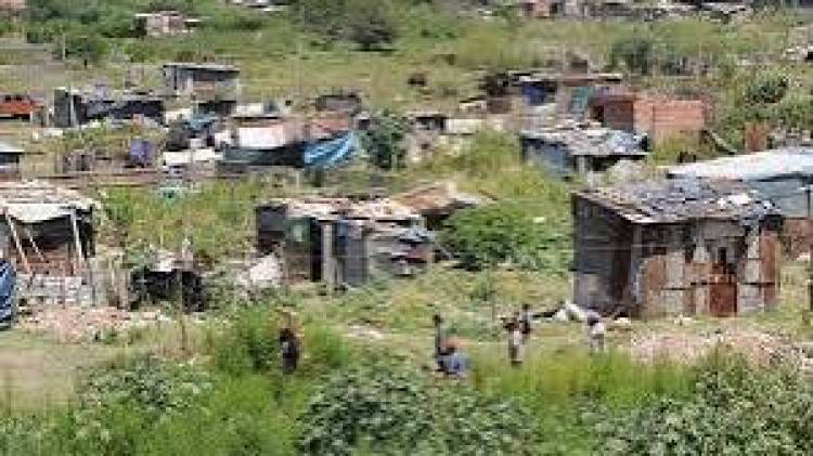 690 mil la canasta básica.El 80 por ciento de los estatales en la pobreza .Triste situación de San Luis .Clave reunión de CGT Gremios Estatales 