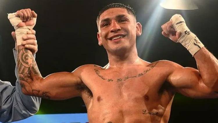 El Turbo Bea y una gira fuera del país, en Colombia, que lo pone a la puerta de la chance Mundial.El.gran boxeo de Villa Mercedes en alto .