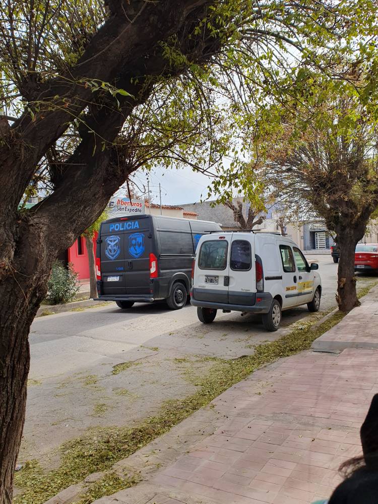 Pornografía Infantil. Un colaborador de Poggi involucrado. Un escándalo que podría rozar hasta un Ministro del Gobernador.