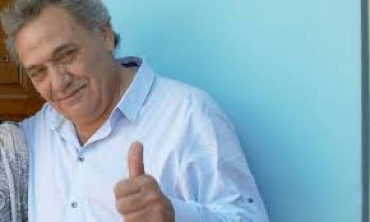 Quines "El 68 por ciento cree que las operetas contra Paco son politiquerías.Un 53 por ciento de imagen positiva tiene.