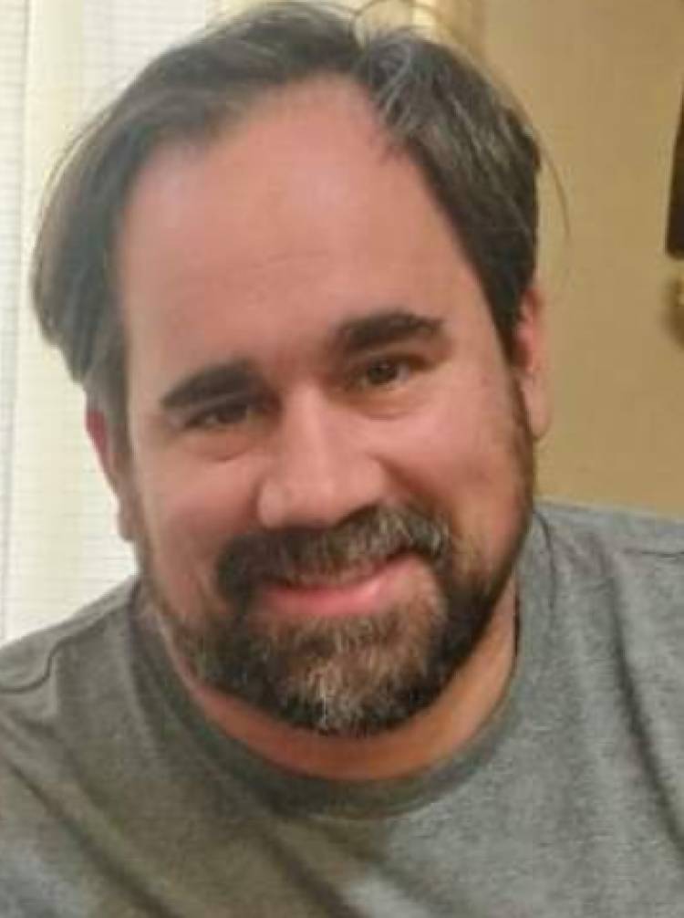 Masci echó al Laureano Endeiza y el Vicegobernador, su hermano, pidió su cabeza.Es burdo pagarle a facebook, dice Ricardo, coincidiendo con su hermano 