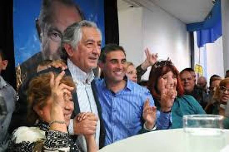 Hissa deja el 70 por ciento de la Ciudad sin agua.Falta de mantenimiento de acueductos.Un desastre .Y aumento el MIL por ciento las tasas.Piden que de la cara .Crisis por inutilidad .Piden que Ponce lo aconseje.