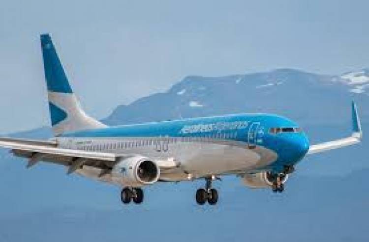 Poggi no dejó caer el logró Albertista de Aerolíneas y por ahora , Merlo tendrá avión regular La pésima ocupación es desastrosa.