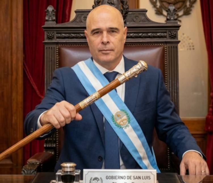 Abdala: Poggi con licitar 1 km de la ruta 1 hace él ridículo .En vez de ser superador, actúa con revanchismo con la gente de rehén.Esta detonada la principal vía turística y algunos festejan éste despropósito.Ya basta , hay que cambiar .
