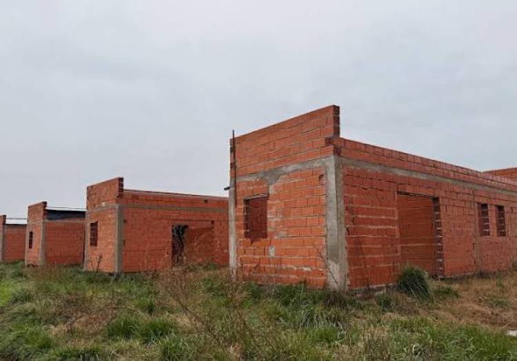 Viviendas: se han hecho solo lo que Milei envió de FONAVI. La épica y él verso como relato .