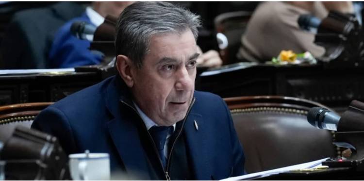 Gato Fernández: voté en contra de las reformas del Central, por ser en contra de los Argentinos y sus intereses